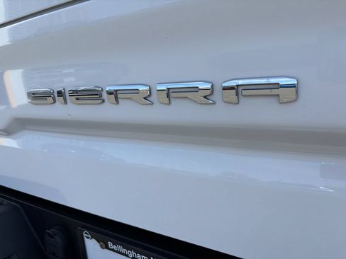 Used 2021 GMC Sierra 1500 SLT w/ SLT Premium Plus Package AWD/4WD image 11