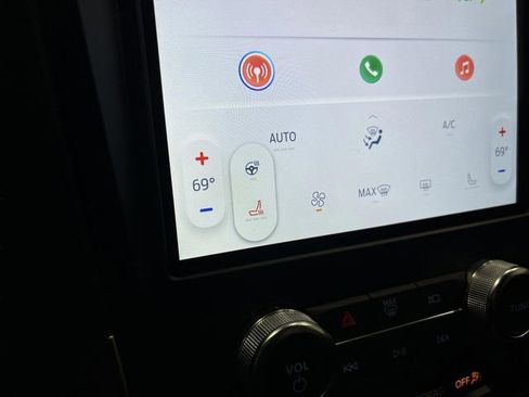 Used 2024 Ford Edge SEL w/ Convenience Package image 8