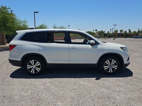 Used 2017 Honda Pilot EX-L image 4