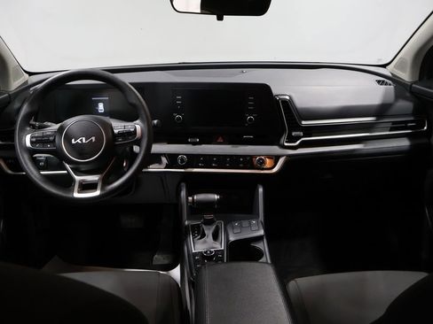 Used 2024 Kia Sportage LX image 16