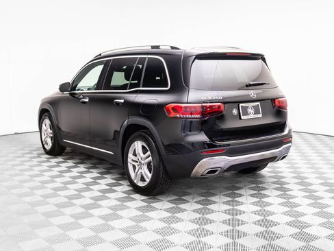 Used 2023 Mercedes-Benz GLB 250 4MATIC image 3