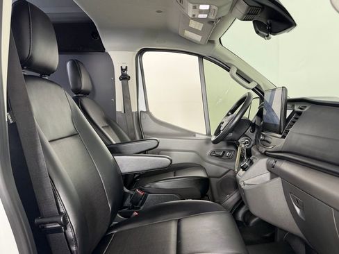 Used 2022 Ford E-Transit Low Roof w/ Load Area Protection Package image 29