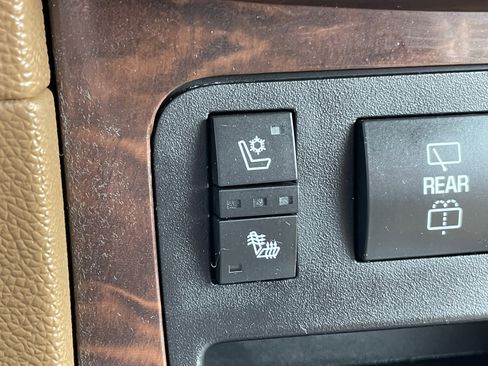 Used 2013 Buick Enclave Premium w/ LPO, Cargo Convenience Pkg image 22