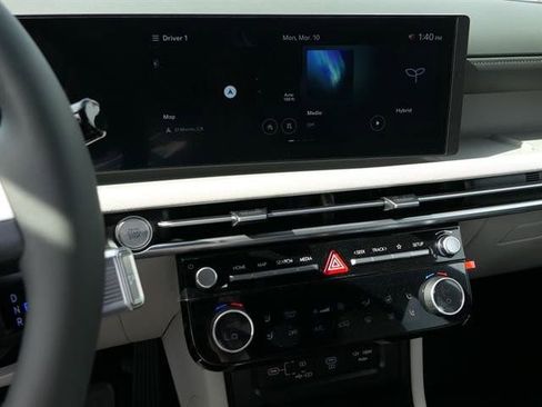 New 2025 Hyundai Tucson Limited image 19