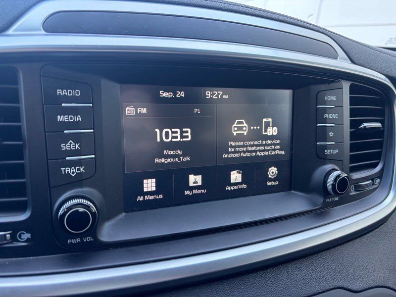 Used 2020 Kia Sorento LX AWD/4WD image 12