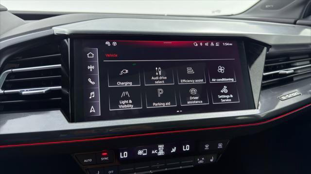 Used 2023 Audi Q4 e-tron Premium Plus w/ Premium Plus AWD/4WD image 29