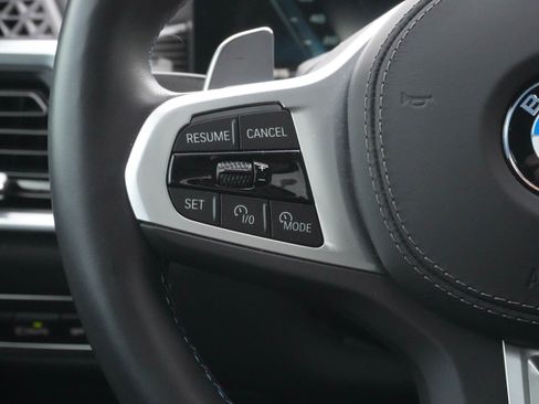 Certified 2025 BMW X7 M60i AWD/4WD image 16