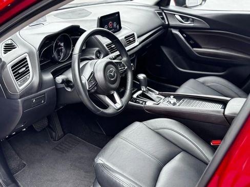 Used 2018 MAZDA MAZDA3 Grand Touring FWD image 30