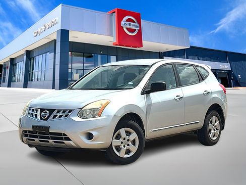 Used 2013 Nissan Rogue S FWD image 1