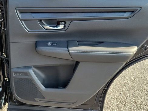 Certified 2025 Honda CR-V EX image 12