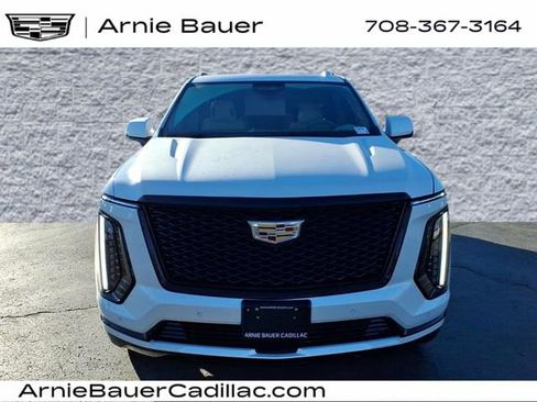 Used 2025 Cadillac Escalade Sport Platinum AWD/4WD image 11