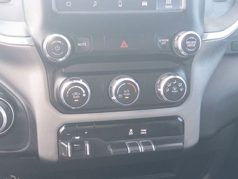 Used 2024 RAM 2500 Big Horn image 30