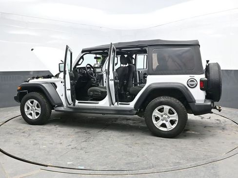 Used 2018 Jeep Wrangler Unlimited Sport image 46