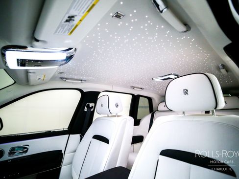 Certified 2025 Rolls-Royce Cullinan image 12