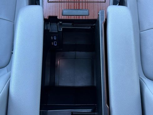 Used 2024 Toyota Sienna XLE image 43