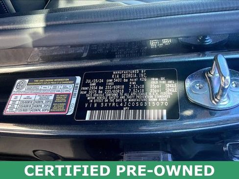 Certified 2025 Kia Sorento S image 31