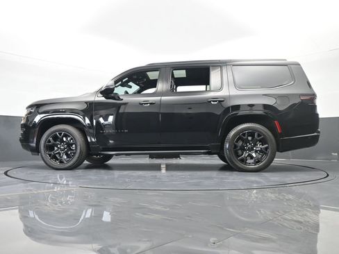 Used 2023 Jeep Wagoneer Series II image 60