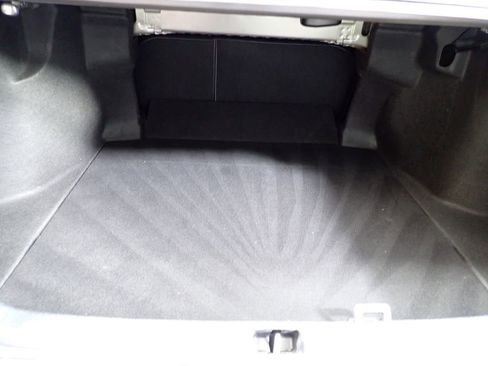 Used 2022 Toyota Camry SE FWD image 16