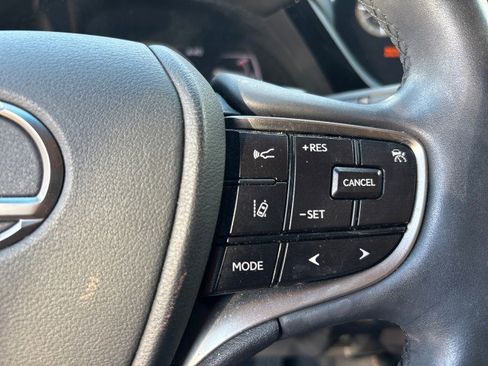 Used 2022 Lexus ES 350 w/ Premium Package image 17