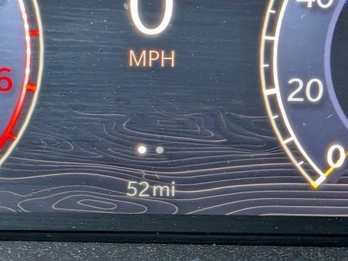 Used 2025 Jeep Wagoneer 4WD w/ Convenience Group I image 34