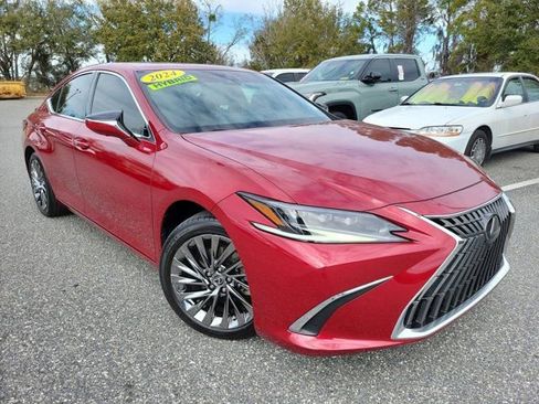 Used 2024 Lexus ES 300h Ultra Luxury w/ Accessory Package (Z2) image 8