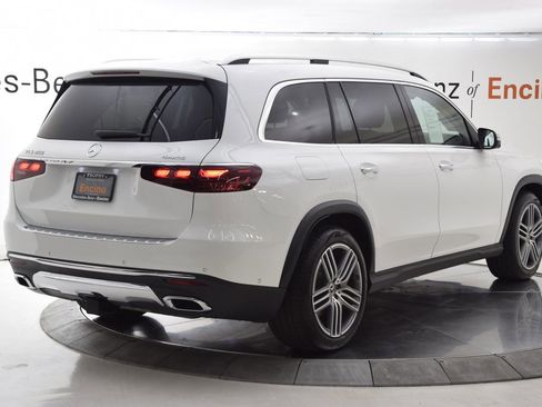 Used 2025 Mercedes-Benz GLS 450 4MATIC image 6