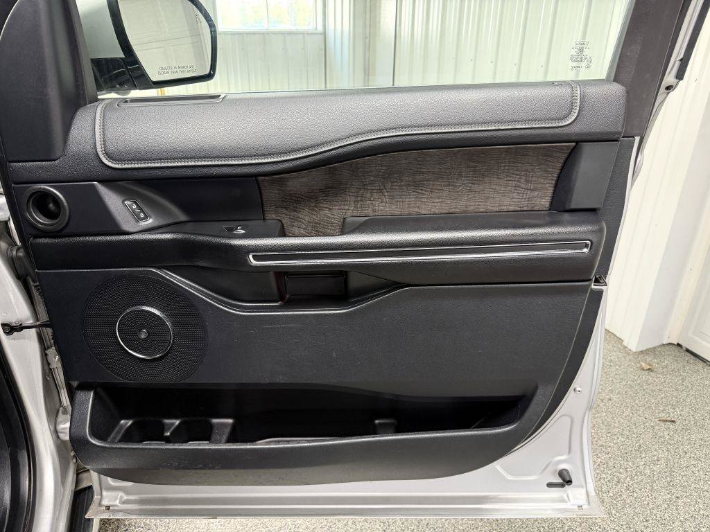 Used 2018 Ford Expedition Max Limited w/ Equipment Group 302A AWD/4WD image 41