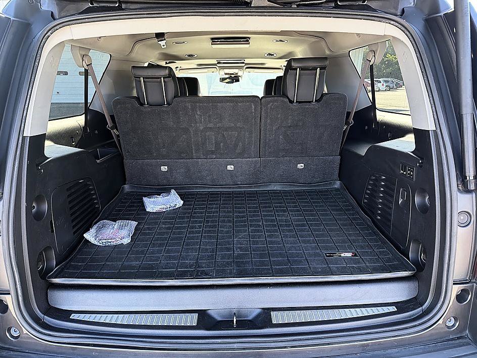 Used 2017 Chevrolet Suburban Premier AWD/4WD image 15