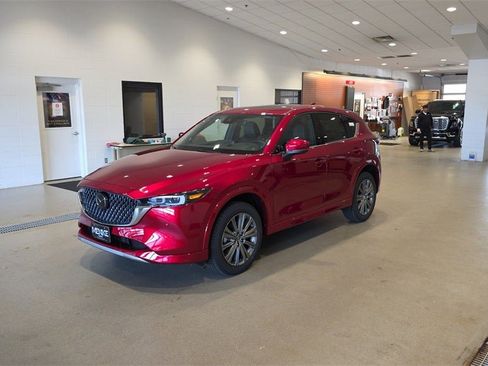 New 2025 MAZDA CX-5 Signature image 3