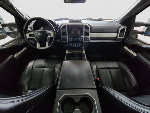 Used 2021 Ford F350 Lariat image 10