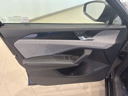 New 2025 Volkswagen Tiguan S image 10