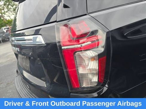 Used 2022 Chevrolet Tahoe LT w/ Luxury Package RWD image 19