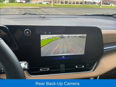 Used 2025 Chevrolet Equinox ACTIV FWD image 12