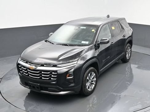 Used 2025 Chevrolet Equinox LT AWD/4WD image 22