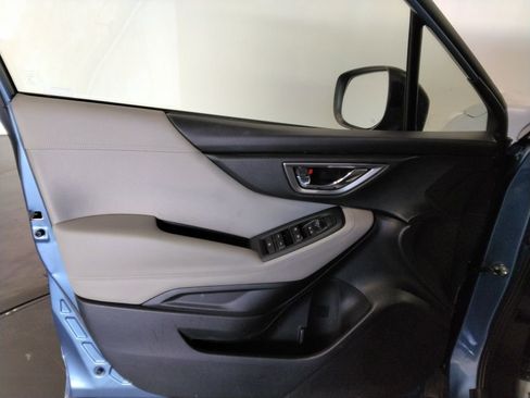 Used 2023 Subaru Forester Premium image 28