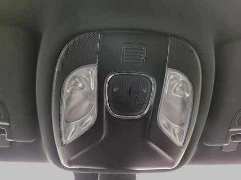 Used 2025 Jeep Compass Limited AWD/4WD image 18