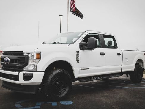 Used 2021 Ford F250 XL w/ Power Equipment Group image 18