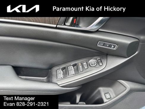 Used 2021 Honda Accord Touring image 17