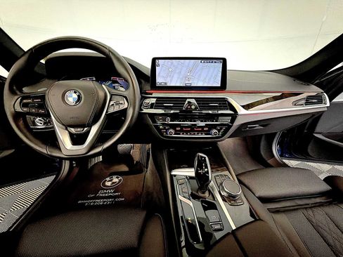 Used 2023 BMW 530i xDrive w/ Convenience Package AWD/4WD image 16