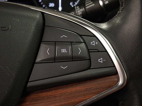 Used 2024 Cadillac XT5 Premium Luxury w/ Technology Package AWD/4WD image 17