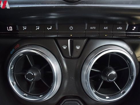 Used 2018 Chevrolet Camaro LT image 28