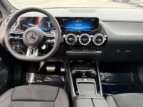 New 2026 Mercedes-Benz GLA 35 AMG 4MATIC image 21