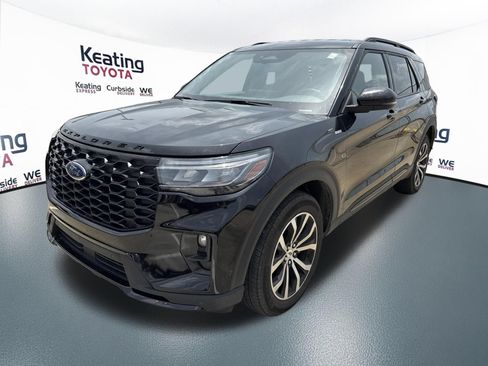 Used 2025 Ford Explorer ST-Line AWD/4WD image 3