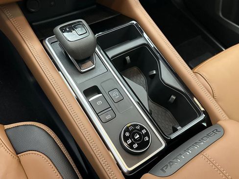 New 2025 Nissan Pathfinder Platinum w/ Cargo Package image 16