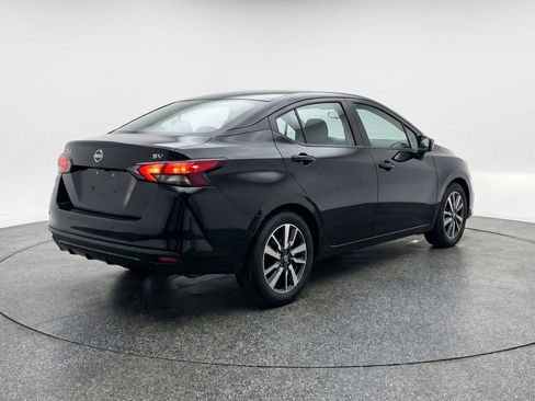 Used 2025 Nissan Versa SV image 9