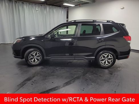 Used 2023 Subaru Forester Premium AWD/4WD image 5