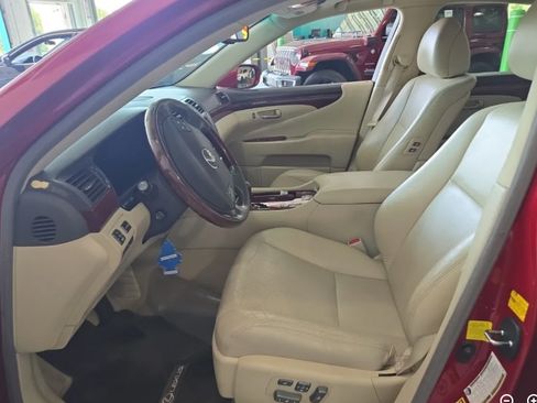 Used 2011 Lexus LS 460 AWD w/ Luxury Value Edition image 8