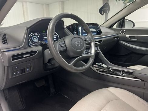 Used 2020 Hyundai Sonata Limited w/ Cargo Package FWD image 10