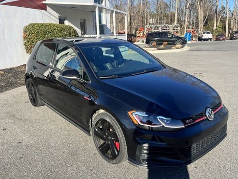 Used 2019 Volkswagen GTI SE image 25