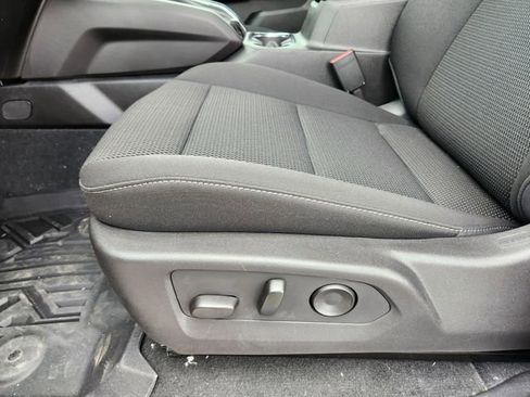 New 2025 GMC Canyon Elevation w/ Convenience Package image 17